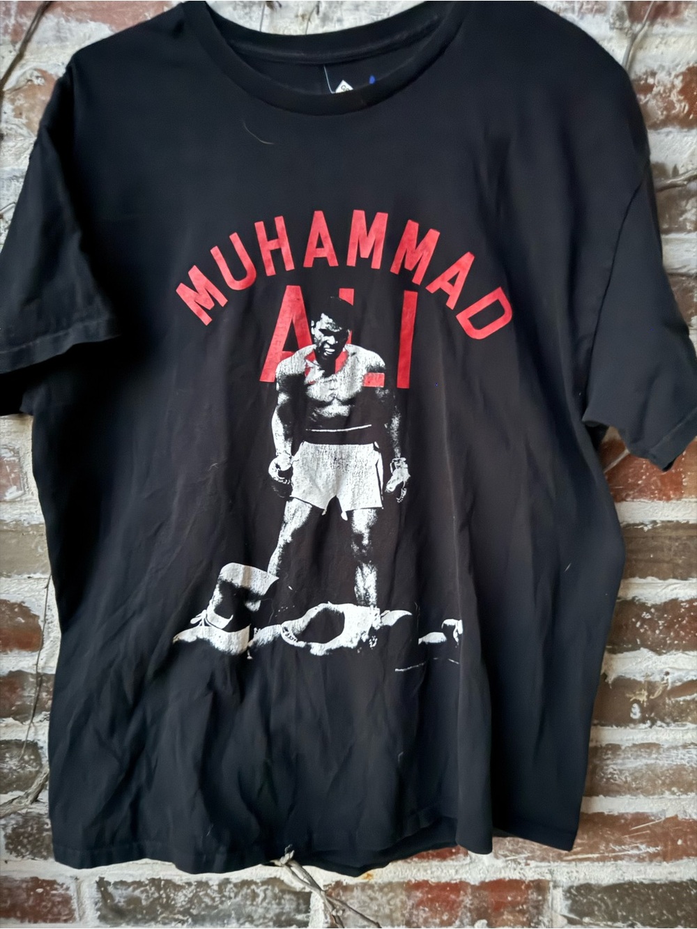 🥊 Official Muhammad Ali "The Greatest" Graphic Tee 🥊